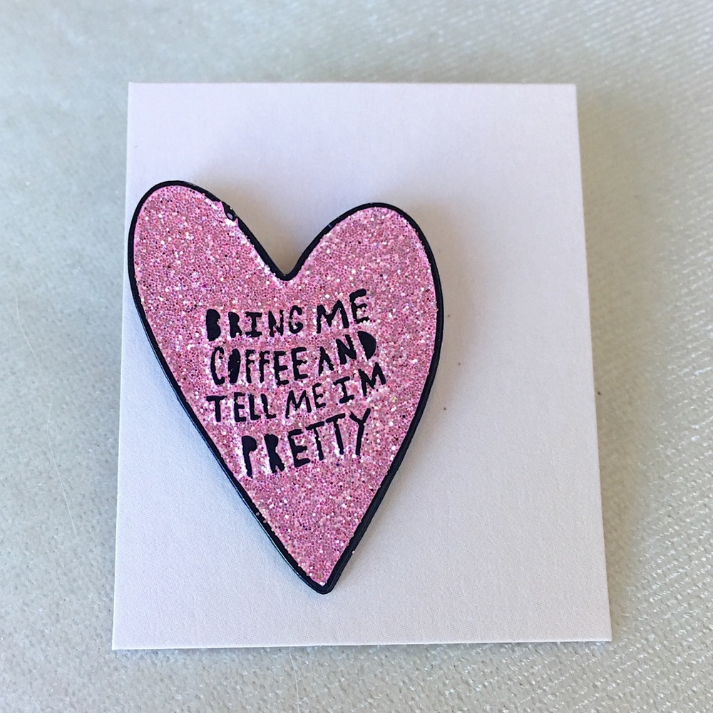 💗 Sparkly Heart Pin 💗